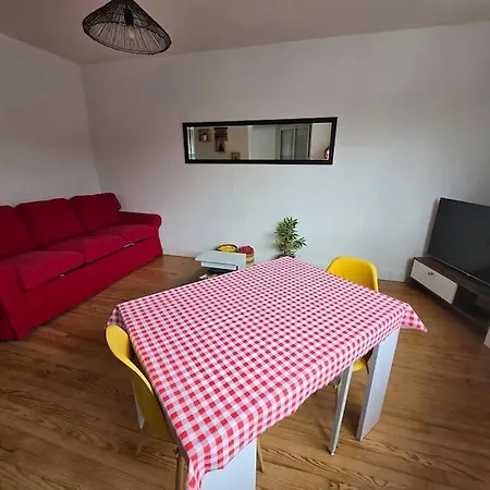 Vue Sur Chateau De Daire